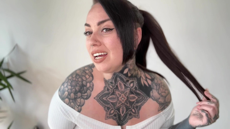 Miss Valentina: 빨고 따먹기