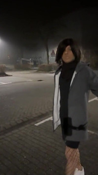 Crossdresser dengan masker nilon yang berbeda (bdsm)