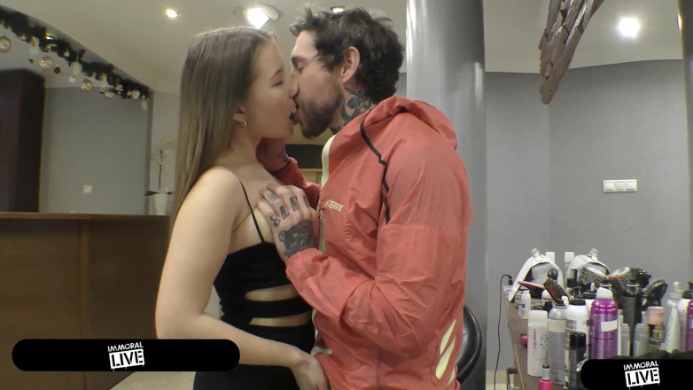 Immoral Live: Mükemmel vücut güzellik salonu stilist Amalia Davis için yapışkan dölleme -...