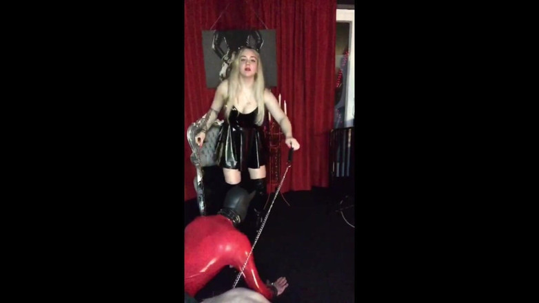Queen_of_BDSM: Two Foot Servants Are Visiting