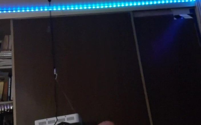 Robert48569: Masturbation