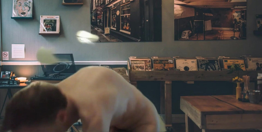 Exhibi gay NL: 为约会应用和社交媒体制作图片