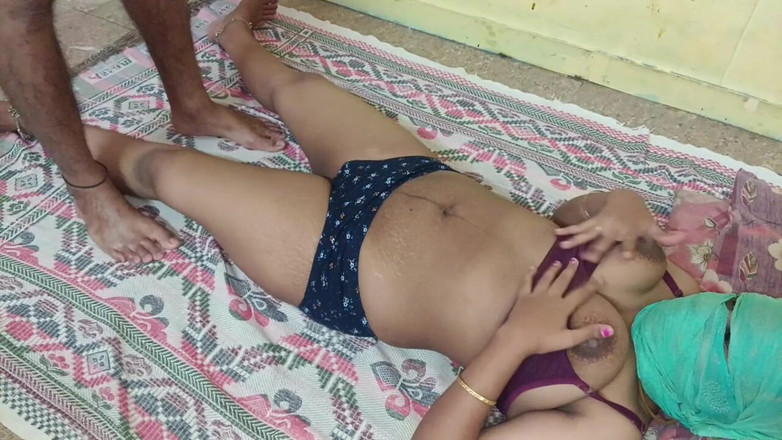 Mami4711: Koothi Punda Oolu Vadi Badokka! Tamil Ponnu Oolu Video