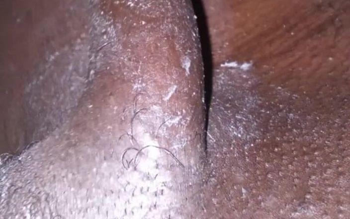 bigBlackie699: Niño africano de 20 años con una gran polla jugando su...