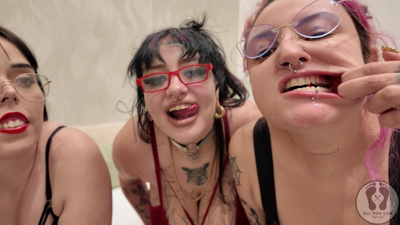 All You Can Fetish: Пухкі дівчата мають дурні обличчя, слину, рот, язик і фетиш зубів
