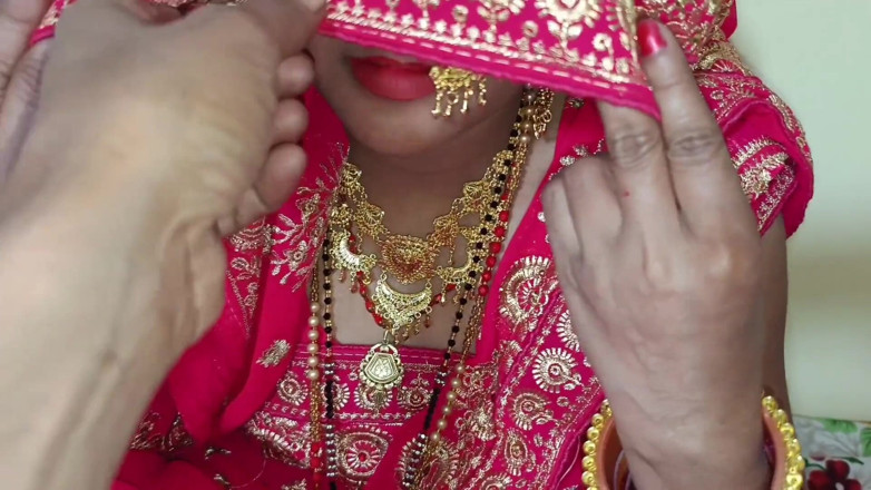 Lalita Singh: Prima noapte sex al miresei cu Piya Suhagrat Nevli Cuplu...