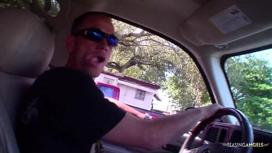 Zizi Vids: Anh ấy đón thiếu niên da đen tại trạm xe buýt và cày âm...