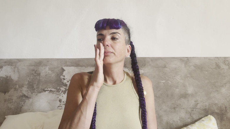 Goddess Maya: avec du nez + beaucoup de snot