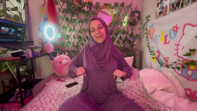 lanalovacutie: Yoga-muslim-day-12