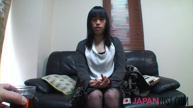 Japan Lust Gold: 小柄な日本人ティーンがPOV中出し