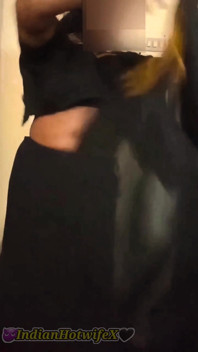 Desi Tamil Mature Wife Lux Black Saree Tease Shows Big Boobs Ass & Hairy Pussy! Indianhotwifex