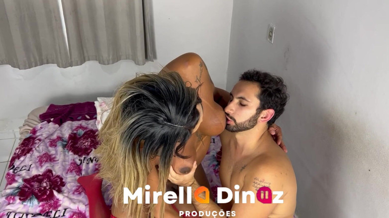 Mirella Diniz: Trans dan Arab