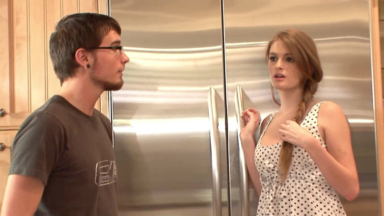 Bananas with Melons: Сцена сексуальных новичков - 3 худенькая рыжая тинка Фай Рейган наслаждается жестким трахом на кухне