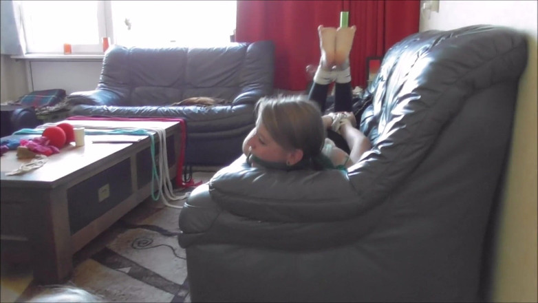 Restricting Ropes: Luna Grey ve Violet Haze - esaret bebekleri