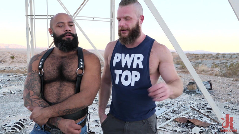 Kinky Bites Gay: Desert Edge: Leo Forte a Brian Bond