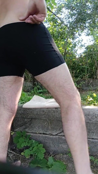 Jerk off in Garden