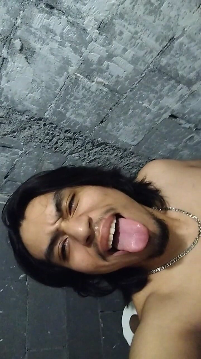 AlexAlejandro13: En El Baño Dándole Duro