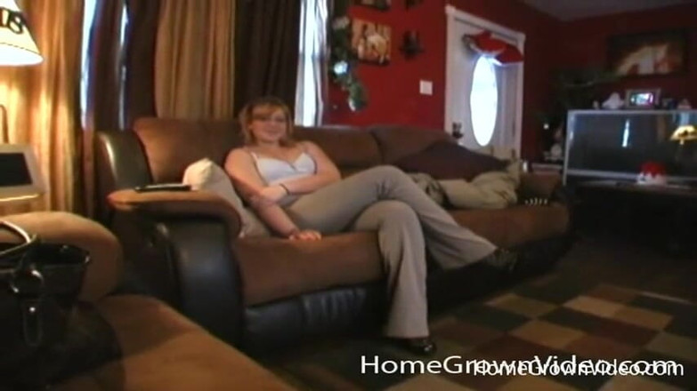 Homegrown GFs: Jazmin miluje, když do sebe bere Damonovo tvrdé péro