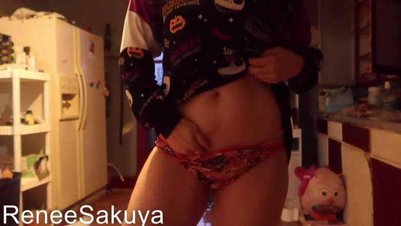 Renee Sakuya: 4410670