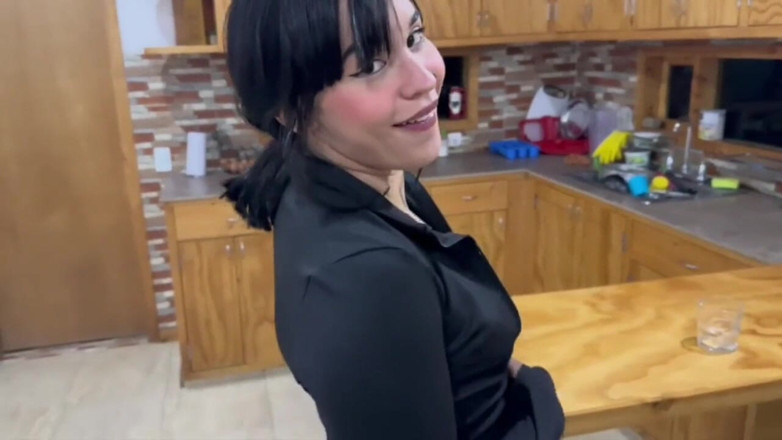 Clarkykore: Cute Girl Is Hydrated and Fucked in the Ass