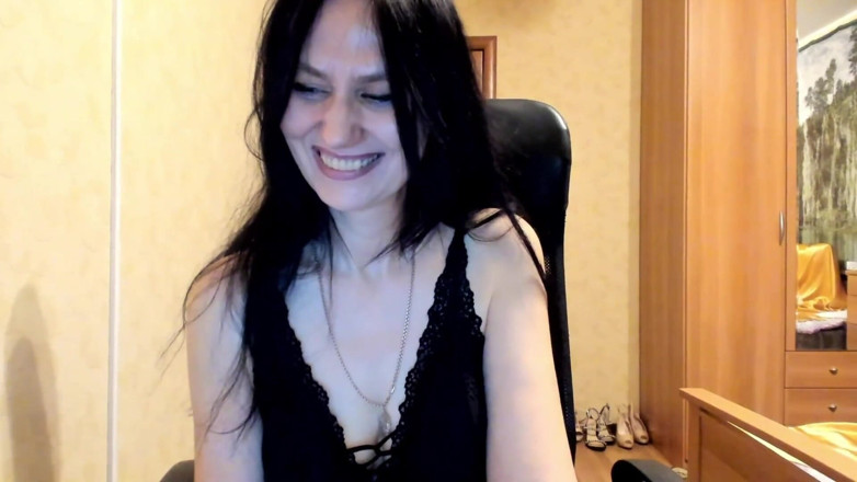 ANGELA_LADY: Avskalad klädd