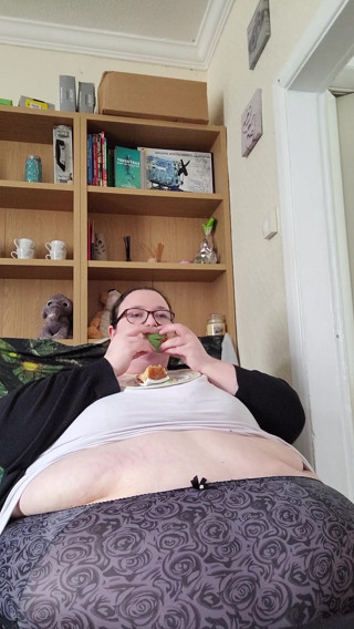 SSBBWLadyBrads: एमएमएम केक
