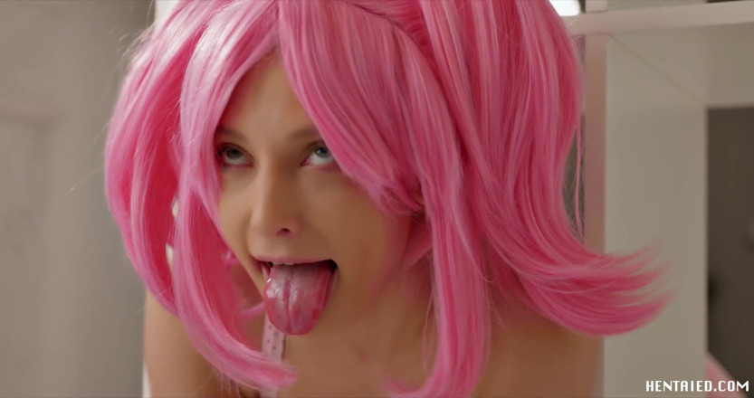 Hentaied: 现实生活中的成人动漫 - 阴道内摄像头 ahegao 群P吞精