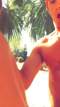 Shane เซ็กซี่และ Miss Stacy สนุกสุดเซ็กซี่ที่สนามหลังบ้านขณะที่รูมเมทหายไป!