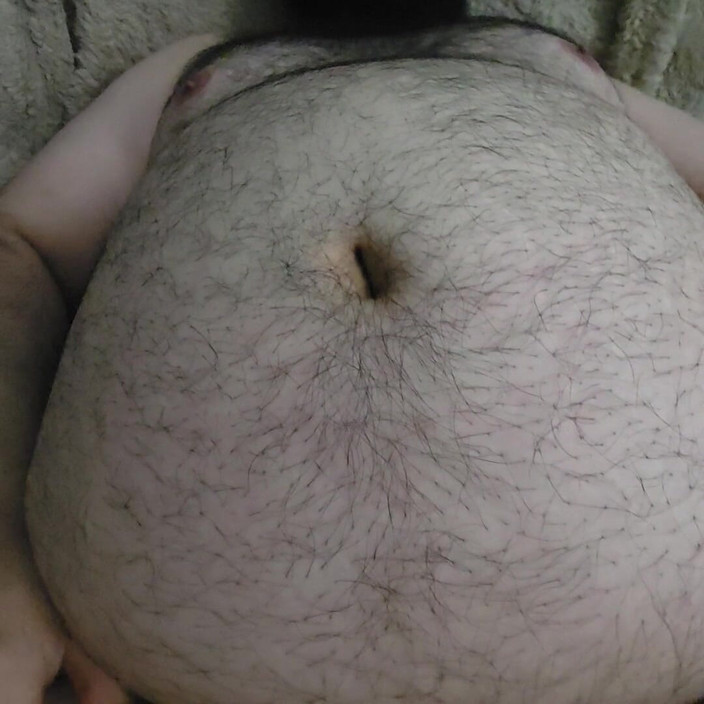 Chunky Belly Boy: Grande orso paffuto strofina la pancia, diteggiatura del ventre, richiesta # 1