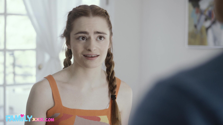 FamilyXXX: Tiny Stepdaughter Reese Robbins Shows Her Talents