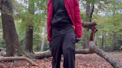 MrMagicDevil: Einfach nur wackeln, schütteln und im wald reiben