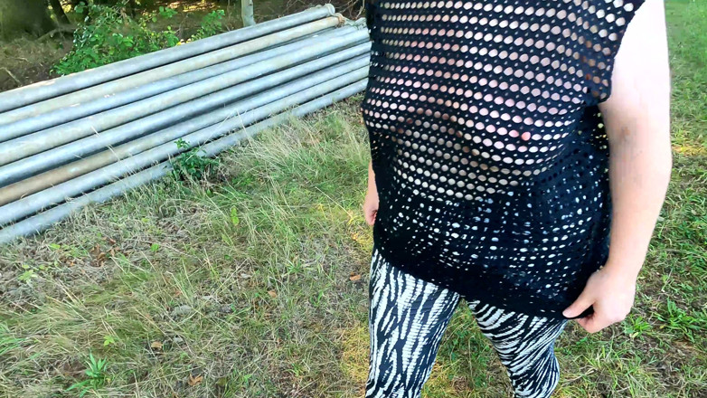 Bouncy Tits Action: Right Next to the Cornfield, Her Tits Beaten
