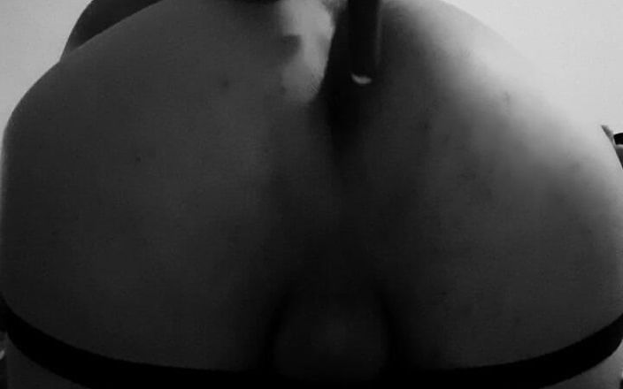 RobbyBisex: Testando il nuovo piccolo amico