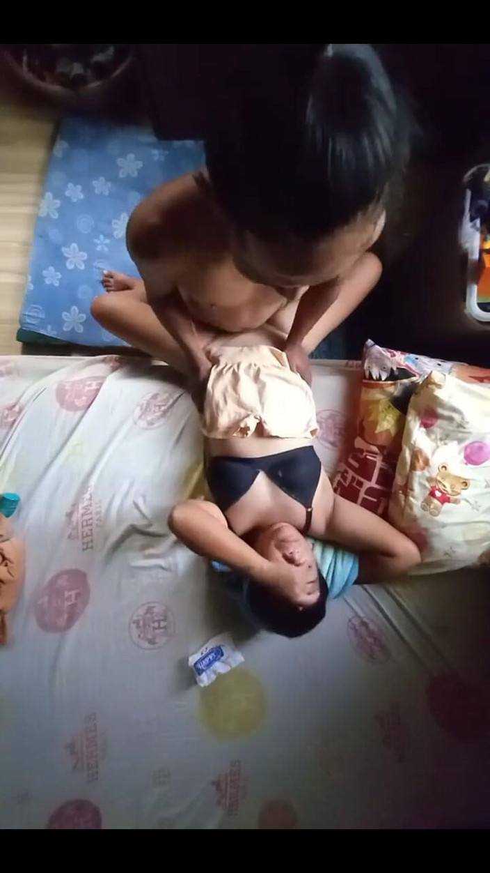 Daddy V: Miss gerl dan aku lagi asik pagi-pagi