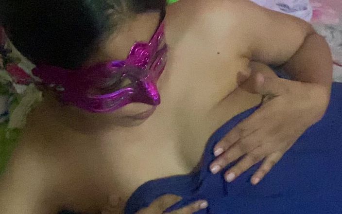 Arabicqueen: Indyjski Bhabigirl Boobpress i Pussy Show