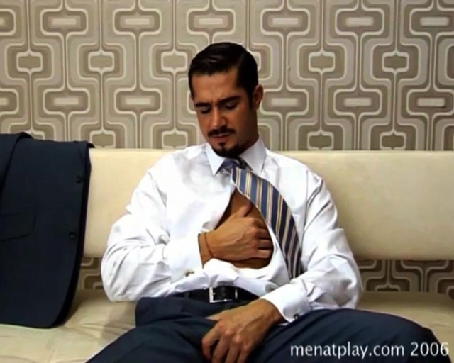Dean Monroe Star Profile (MenAtPlay)