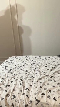 Amateur-MILF, hart geritten, bekommt eine ladung in den mund