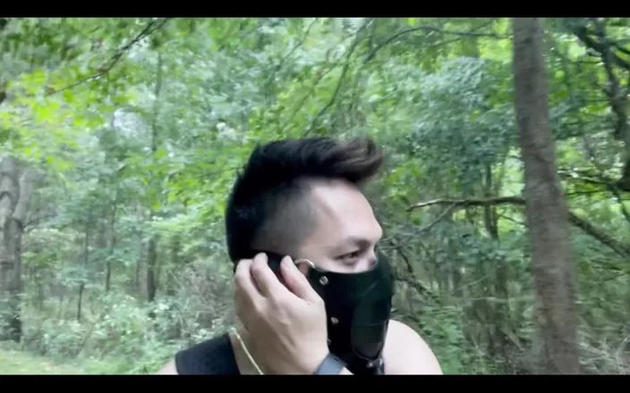 barenakedboy: Take a Scroll with Me in the Woods
