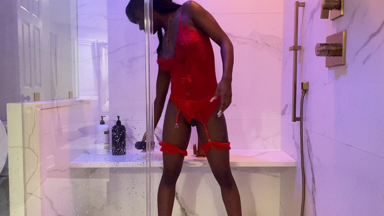 Majesty Nasty: Éjacule sous la douche avec moi