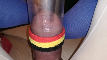 Monster_Meat_: Pompino con l'anello sul cazzo