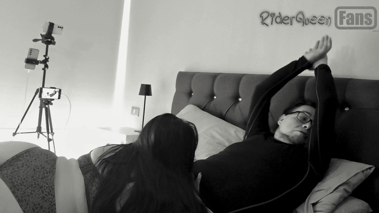 Riderqueen: Suck Dick Husband - Video for Fans