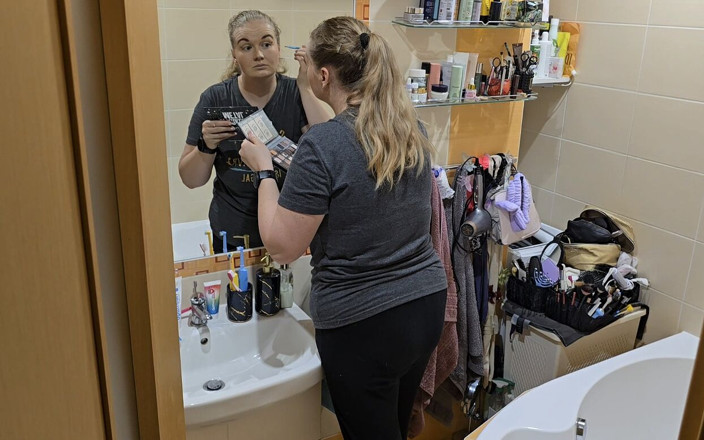 HNC Productions: Watching My Wife Get Ready… She Looks so Good - Mirror...
