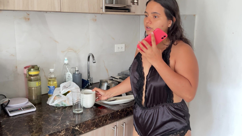 PronoiaMey: Mi Hot Hermanastra Me Folla Mientras Tengo Un Sueño Con...
