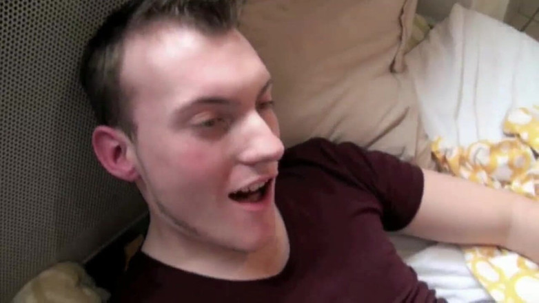 MEN BIG COCKS FUCKERS: Sexy twink šuká blonďatého chlapce s xxl ptákem