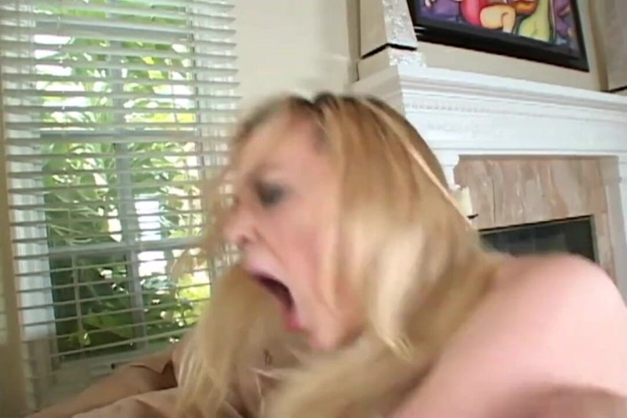 American X: Nasty Girls - Scena 02