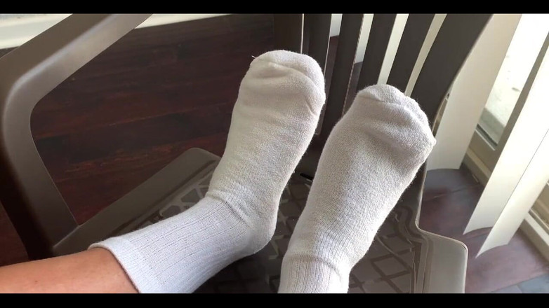 Jasons feet: 運動用スポーツ用のジョックソックスを履いて、もっとトップスを見せるように言われたので、今日は両方ご紹介します!
