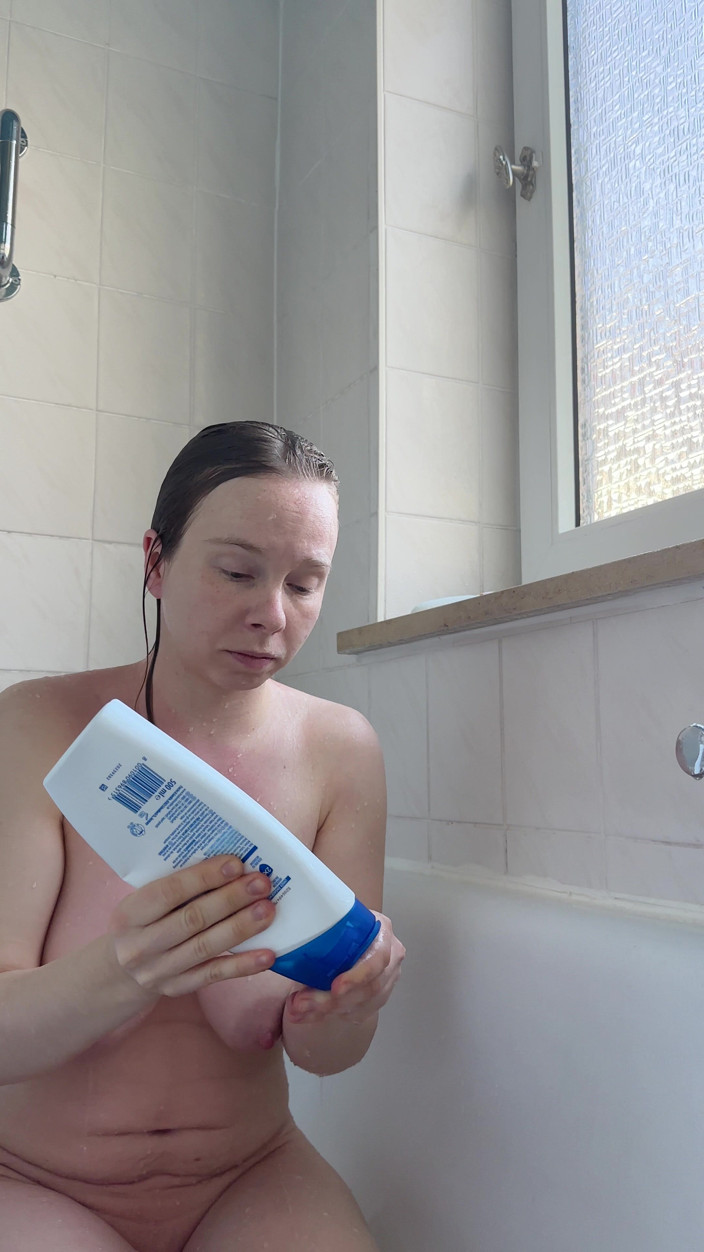 SweetLucy96: Dichtbij met mij onder de douche