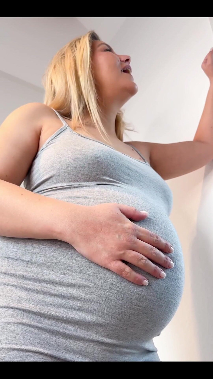 Daddys Luder: Bụng của tôi đang phát triển nhanh hơn và nhanh hơn...