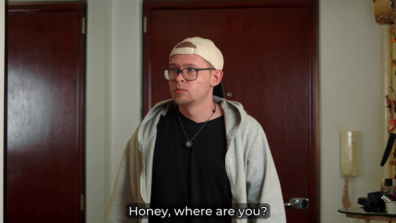 Toma Mur: La Matrigna in Abito Da Catwoman Inganna Il Figliastro in...