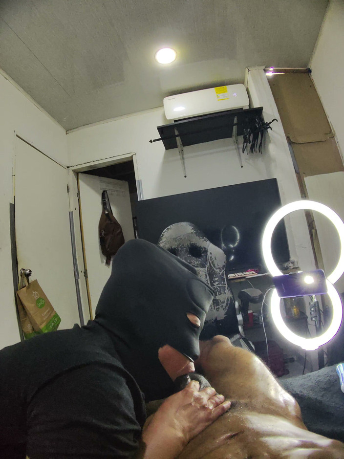 Cum-lobian dickdrainers: Garganta champ máscara preta 5